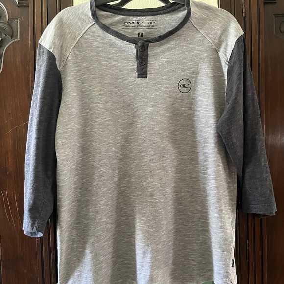 O’Neill Gray Henley T-shirt - Picture 1 of 3